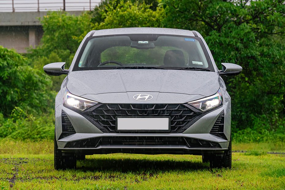 Hyundai i20 car available for rental in Chandigarh
